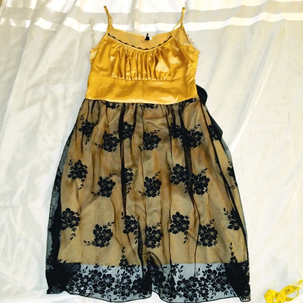 🧣B2G1 SALE Heart soul party dress, gold and black